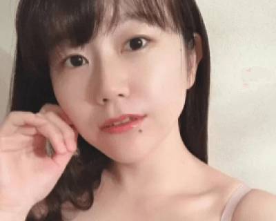 楽艶(らくえん)のサクラ「雪」