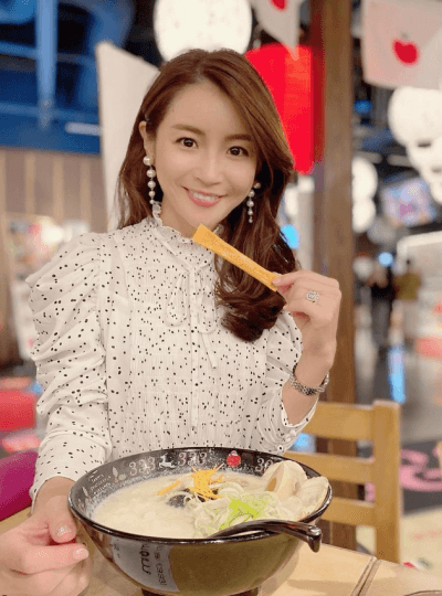 サロン(SALON)のサクラ「綾」