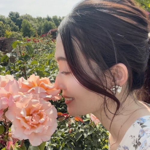 Lトークのサクラ「愛」